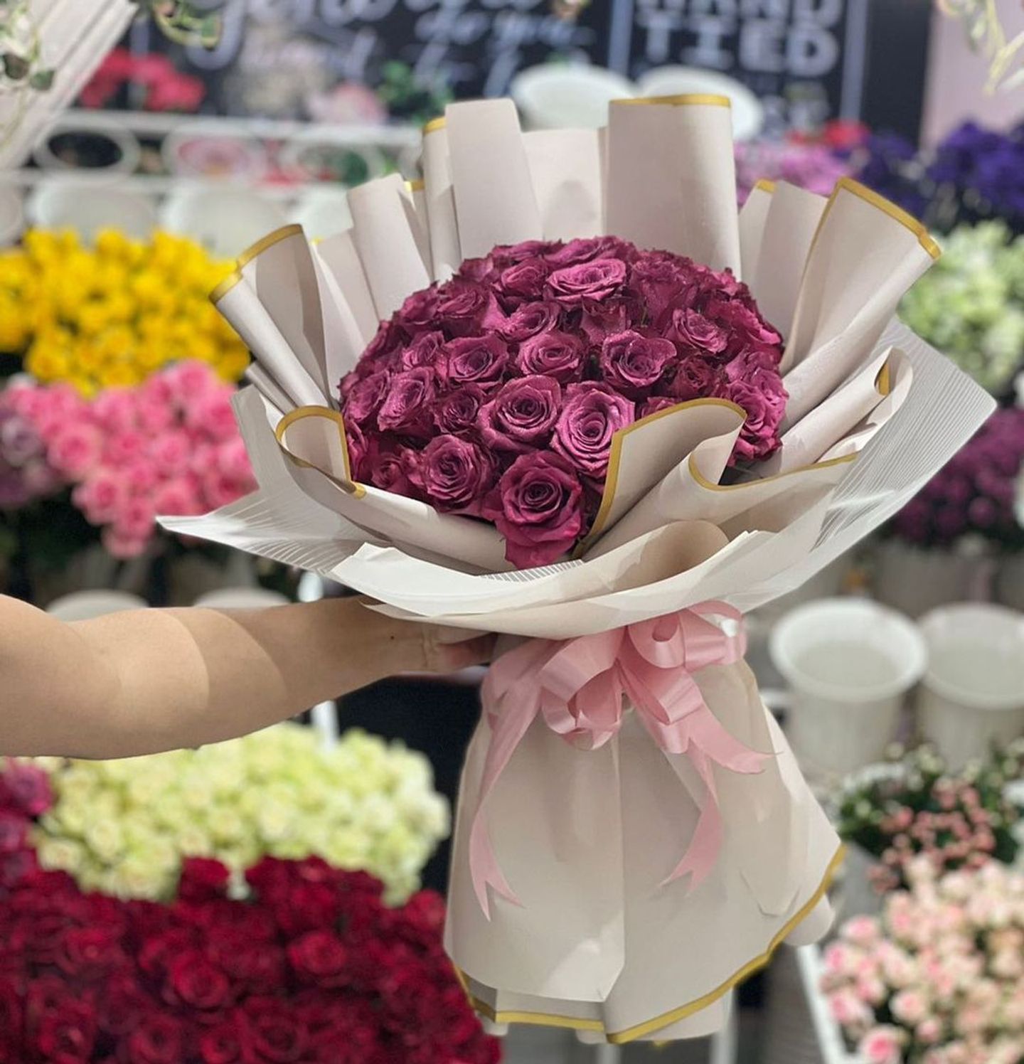 عبق 19