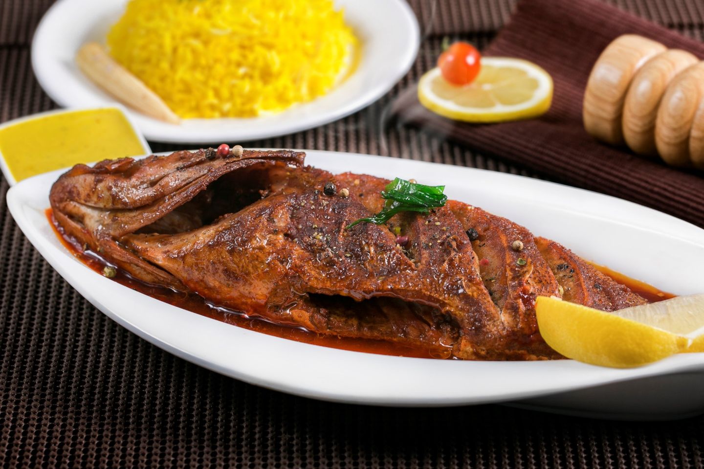 سمك صلصة الطماطم