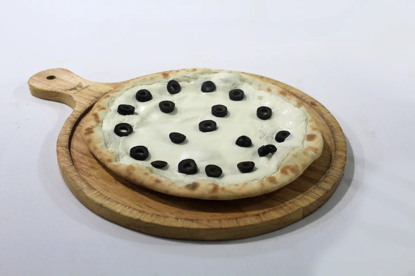 لبنة بالزيتون