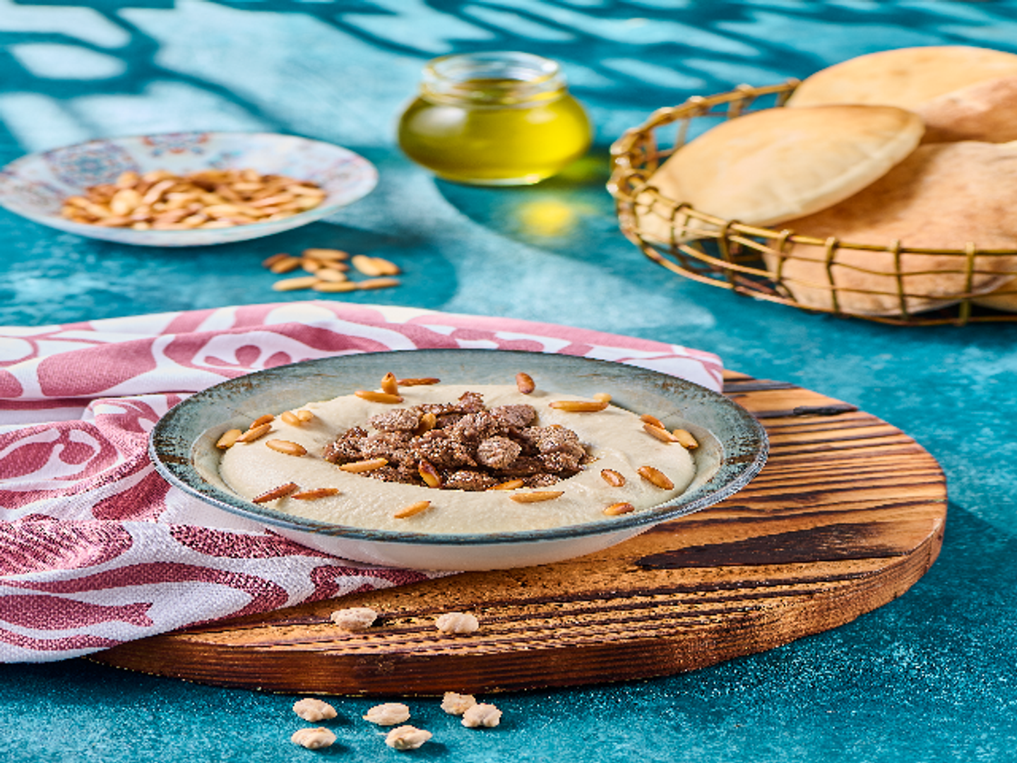 Hummus With Meat With  Pines