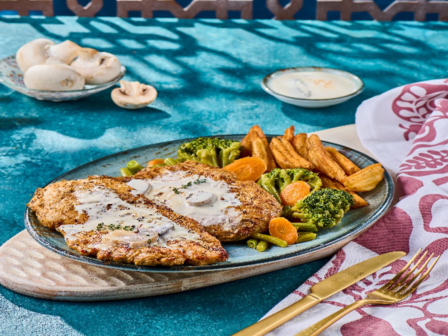 Grilled Chicken Breast With Cream And Mushrooms