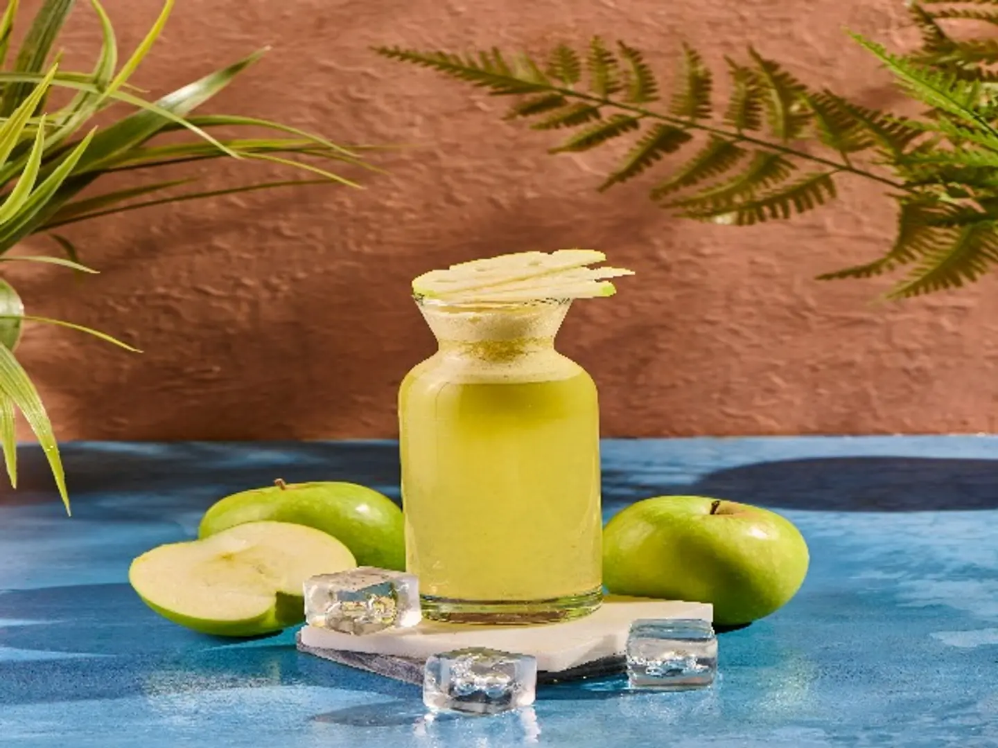 عصير التفاح الأخضر