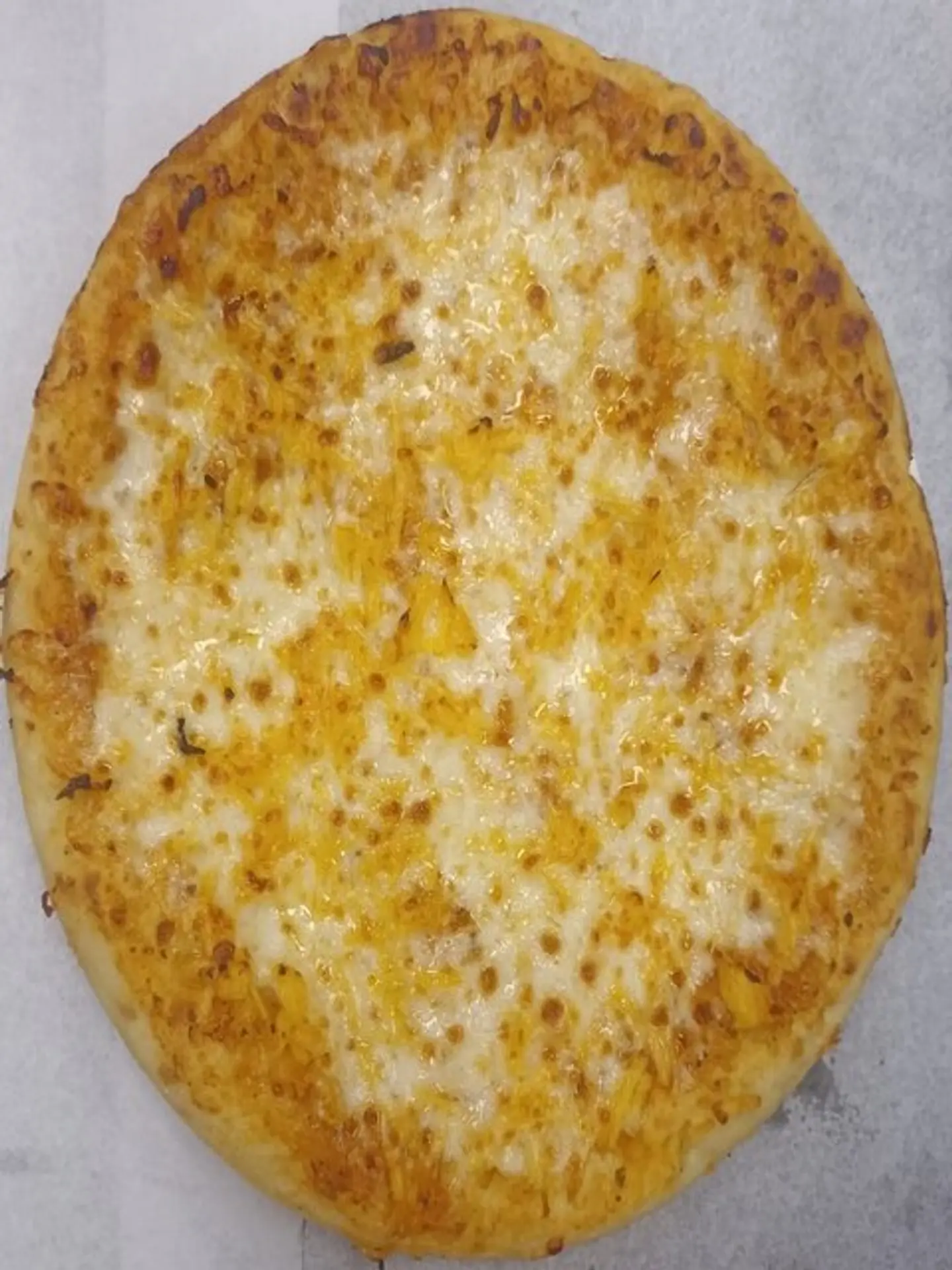 بيتزا مشكل أجبان