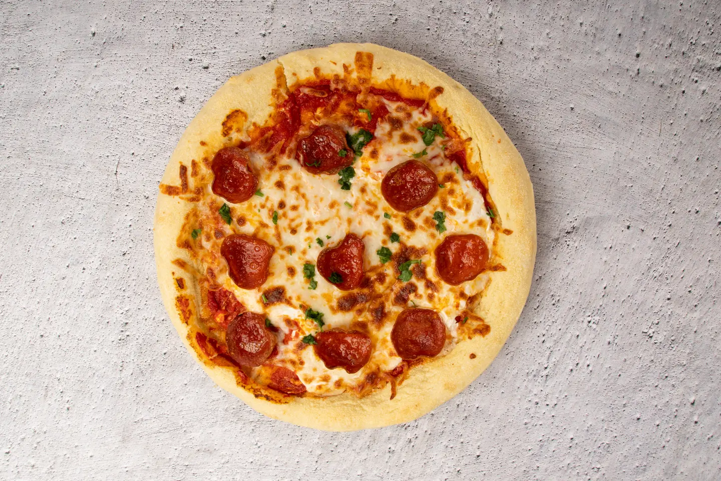 Large Pepperoni Pizza