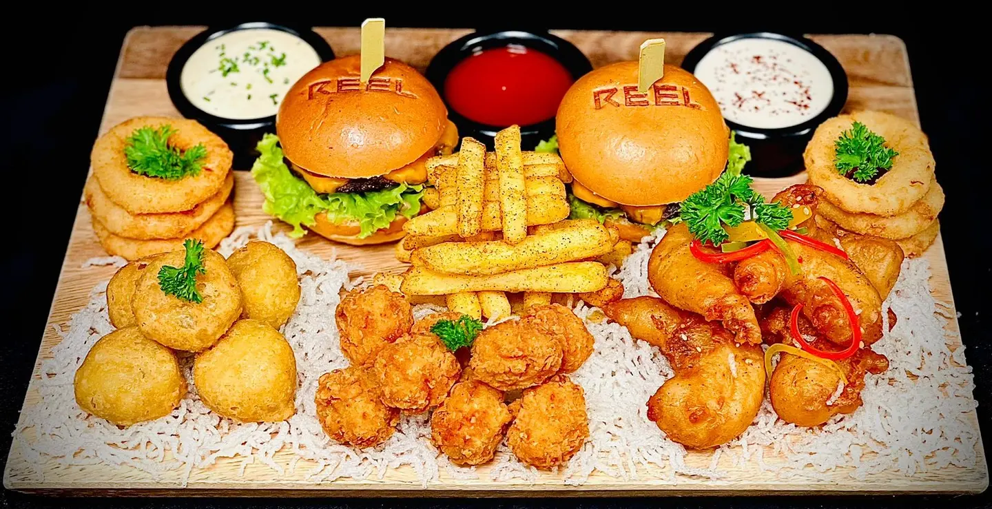 طبق المشاركة البلاتينيوم