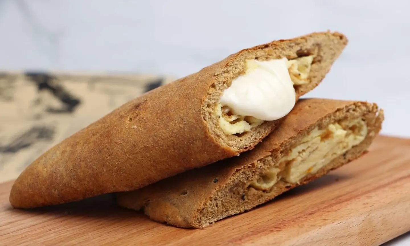 فطيره خبز احمر مشكل جبن ولبنه ورهش