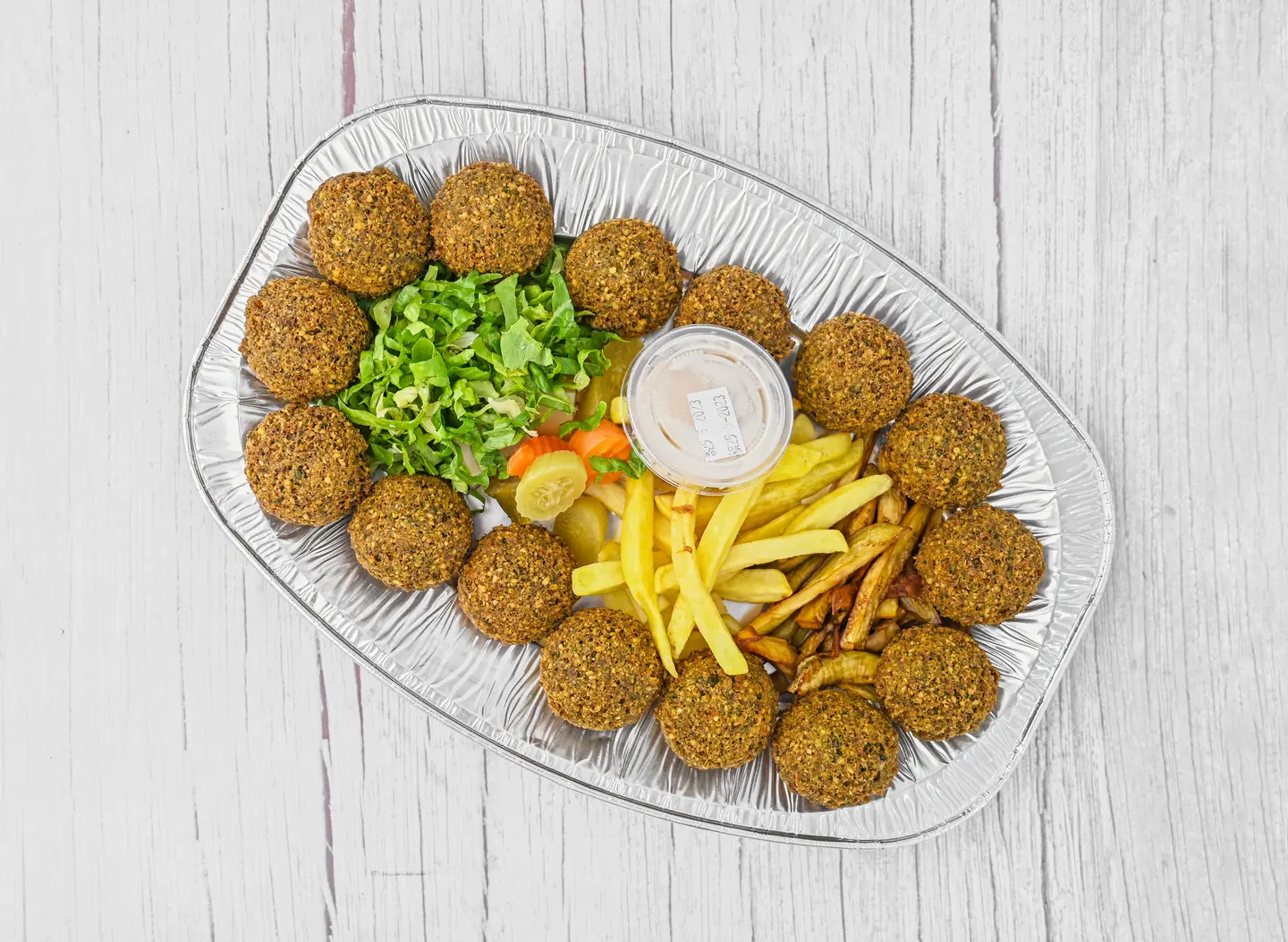 صحن فلافل مع طحينية