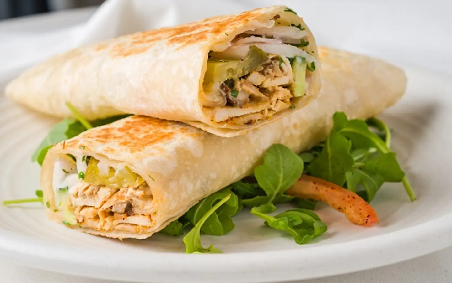 شاورما صغير دجاج مع الجبن