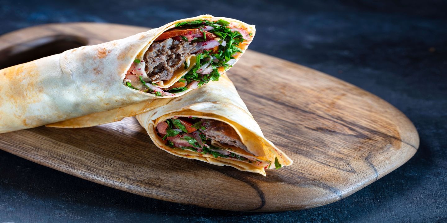 ساندوتش شاورما لحم صغير بالجبنة