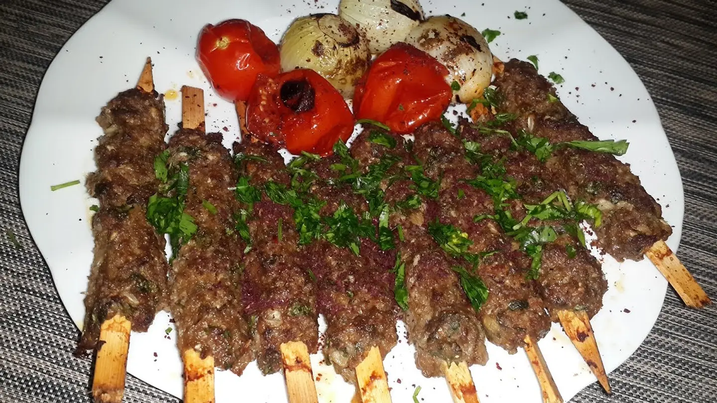 كباب لحم طازج