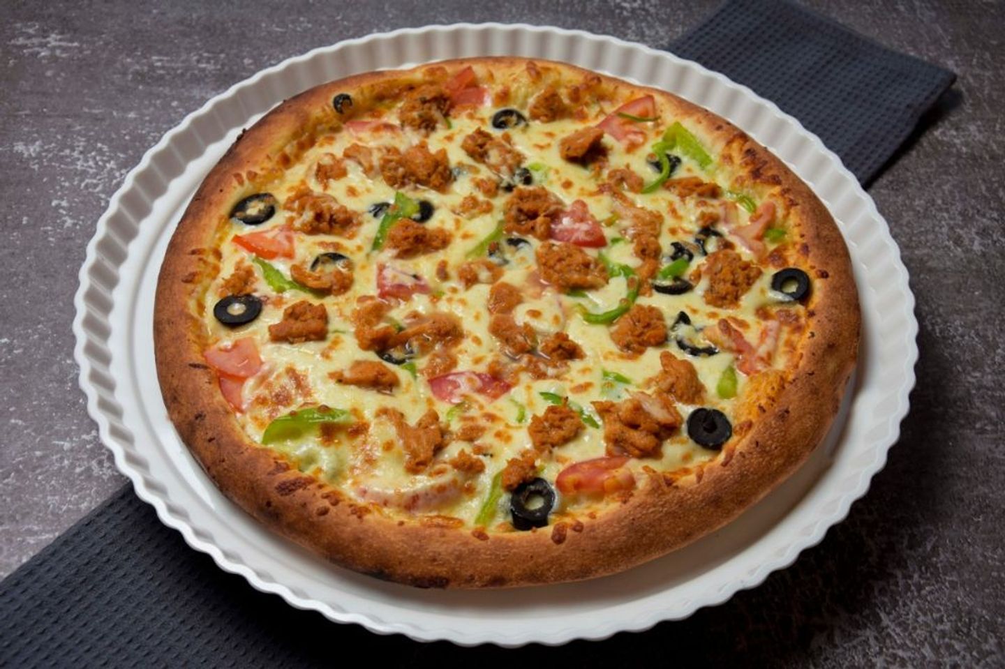 Chicken Pieces Pizza