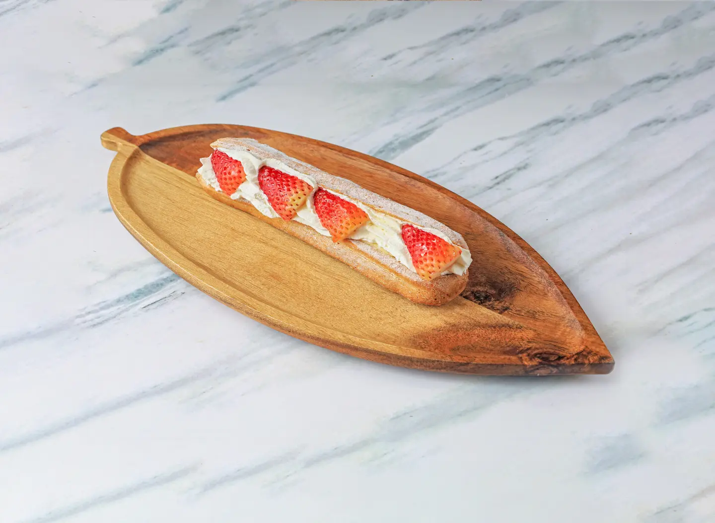 إكلير الفراولة