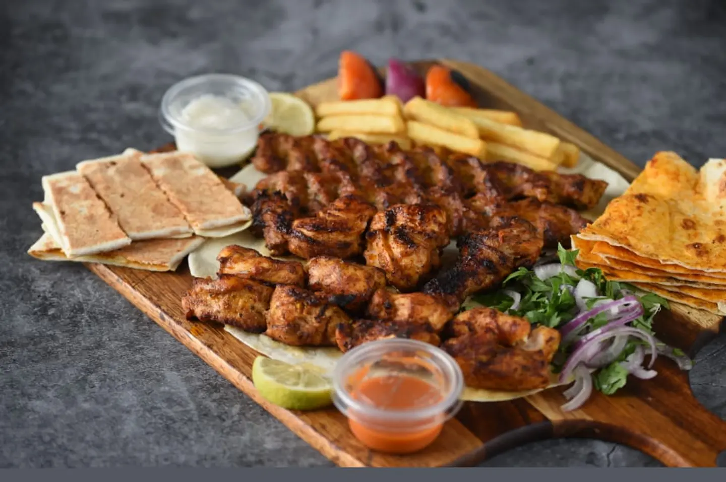 نصف كيلو مشاوي دجاج مشكل