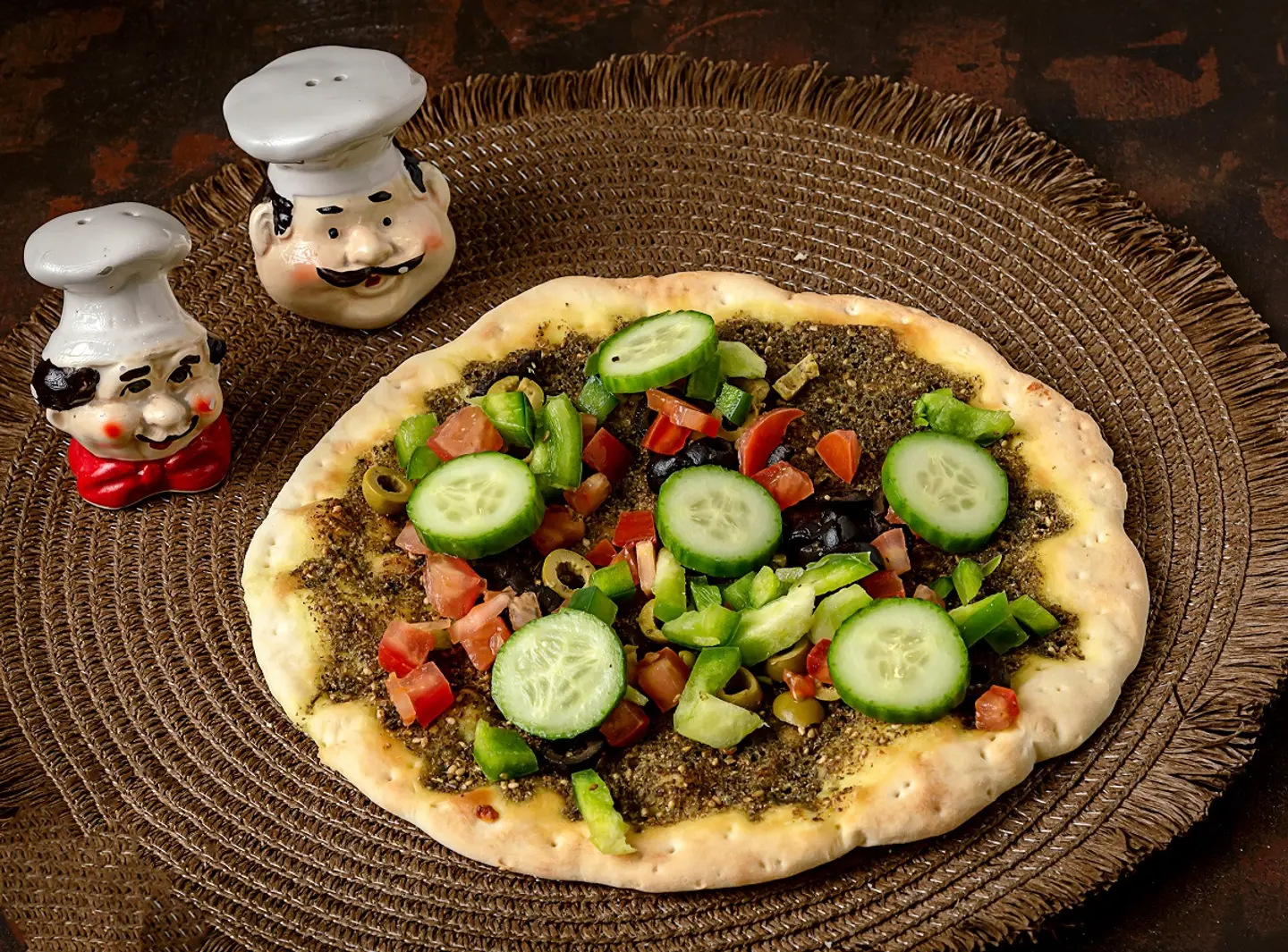 جبنه مع زعتر وخضار