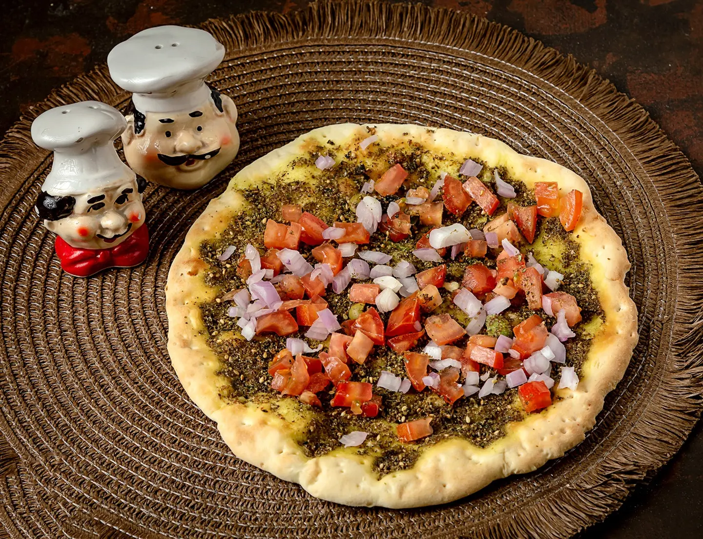 زعتر مع البصل والطماطم