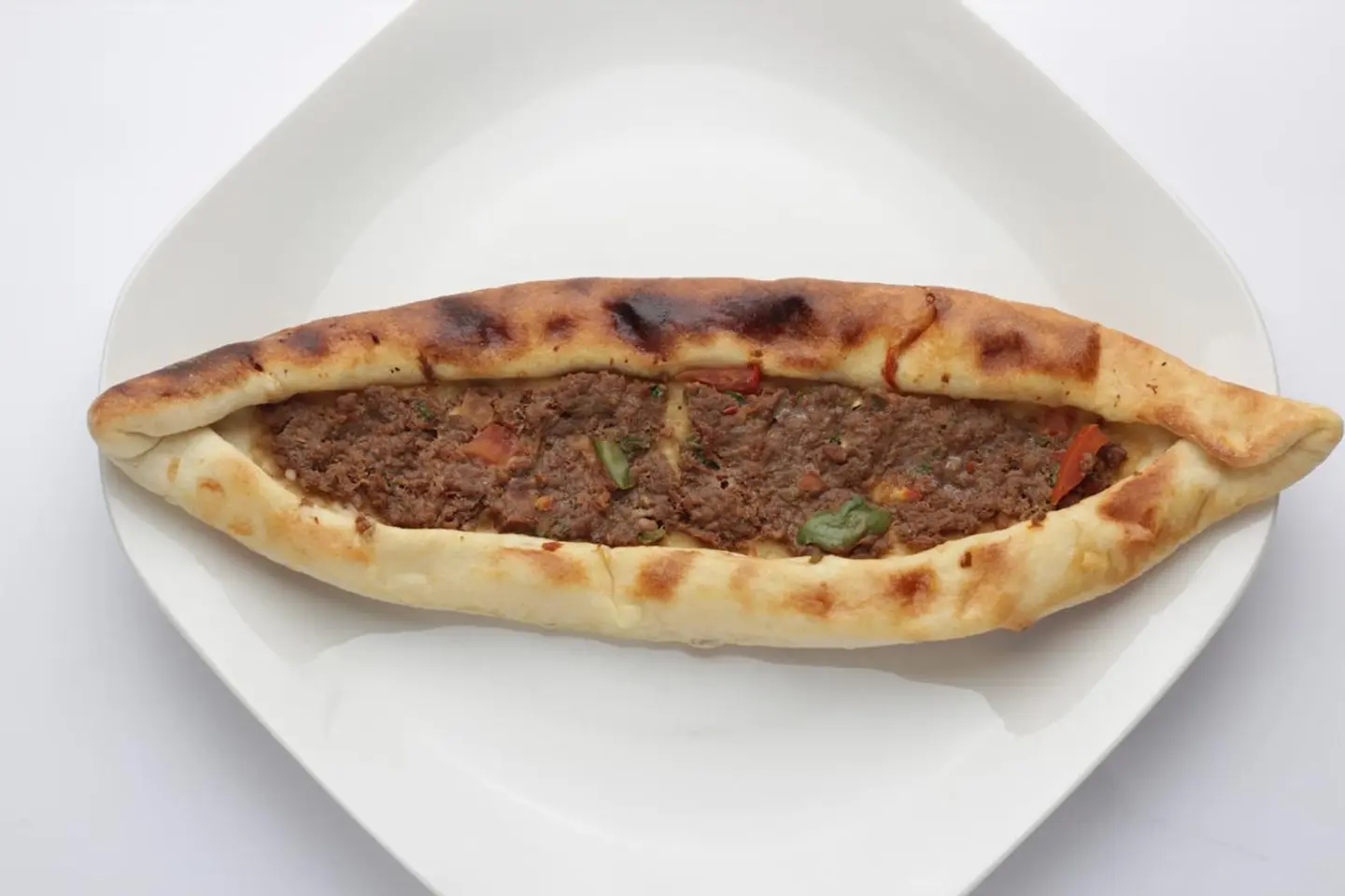 فطيرة لحم بالعجين