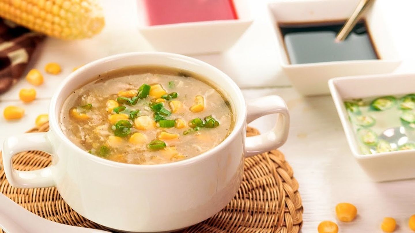 شوربة دجاج بالذرة