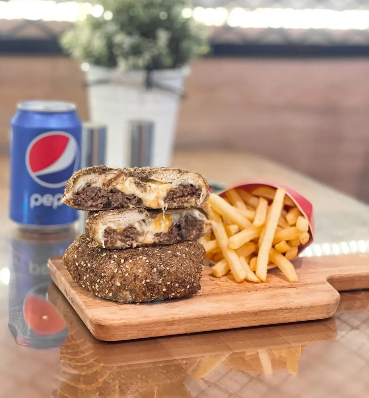 Zaatara Burger