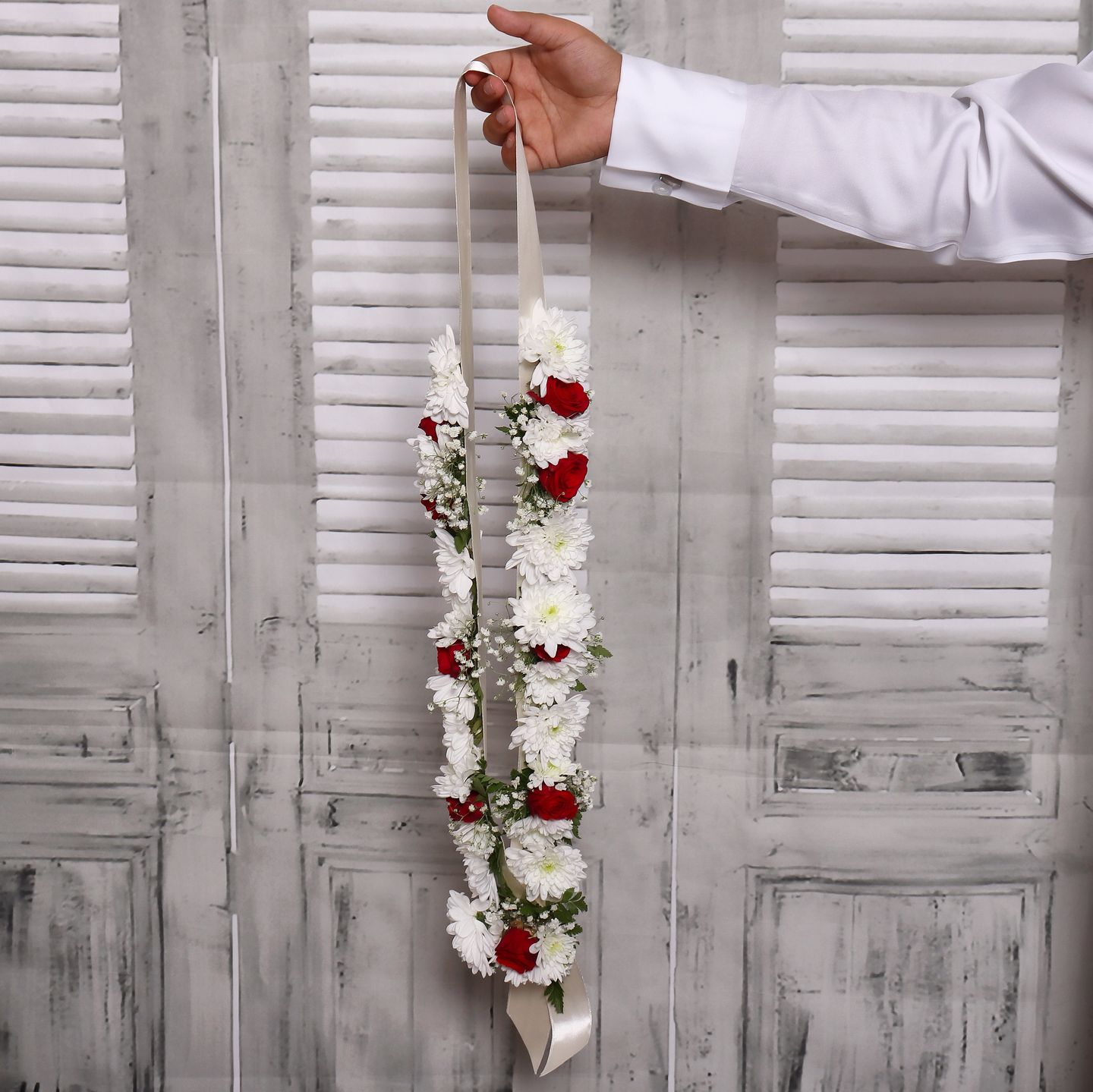 عقد ورد للتخرج