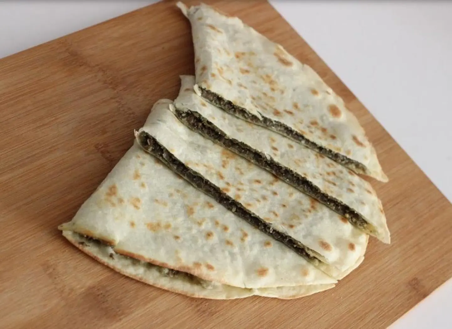 لبنة بالسبانخ