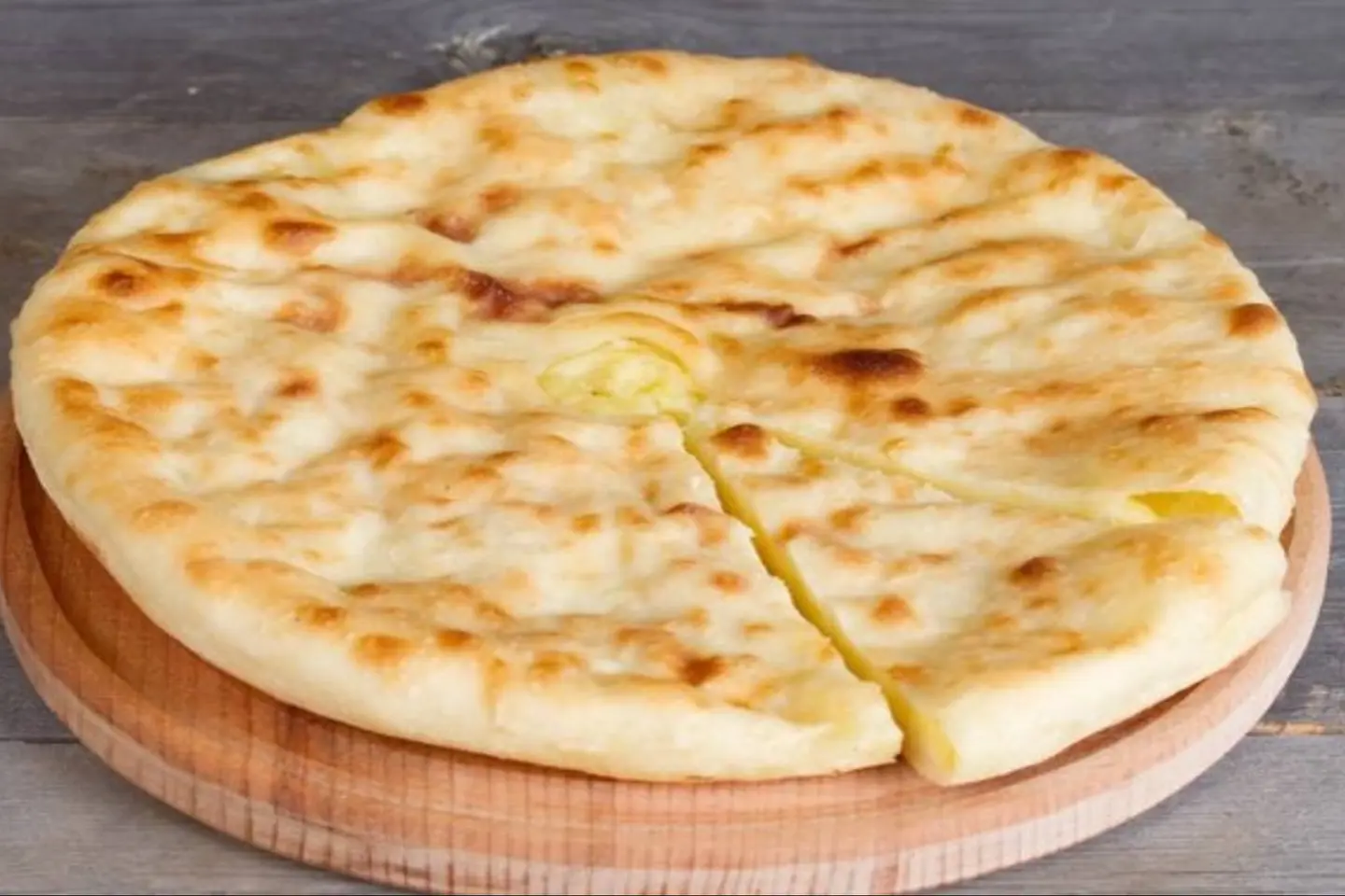 فطيرة جبن سائل دجاج