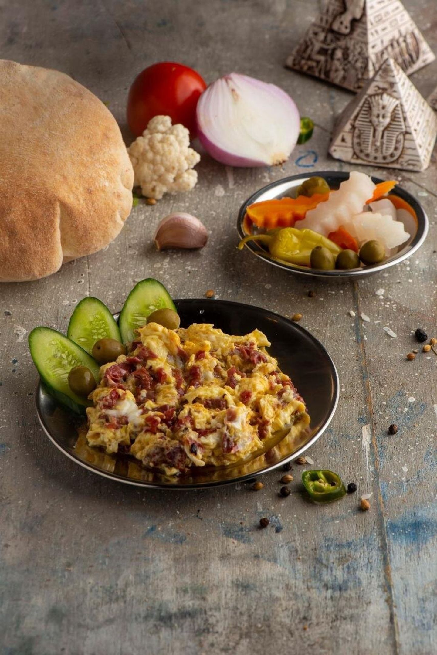 طبق بيض بالبسطرمة