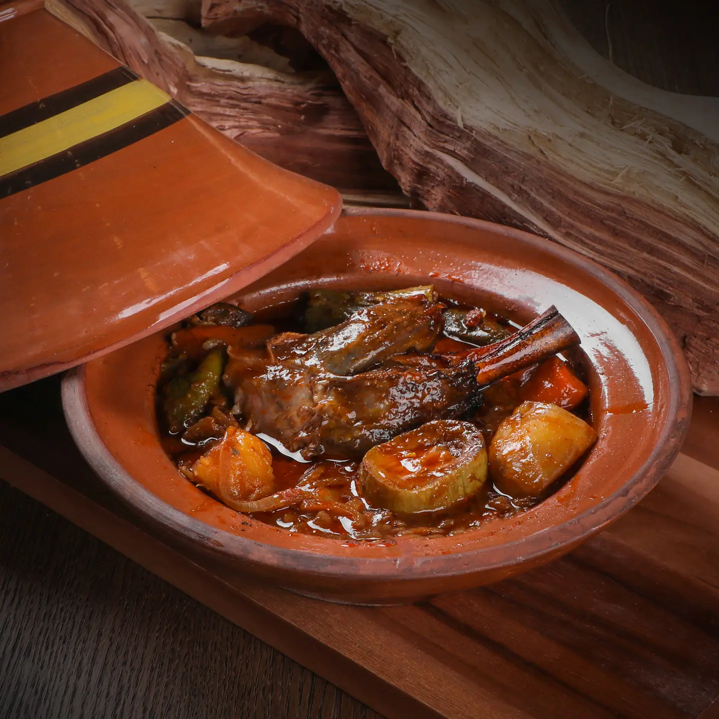 فخارة لحم وخضار - قطعه واحده