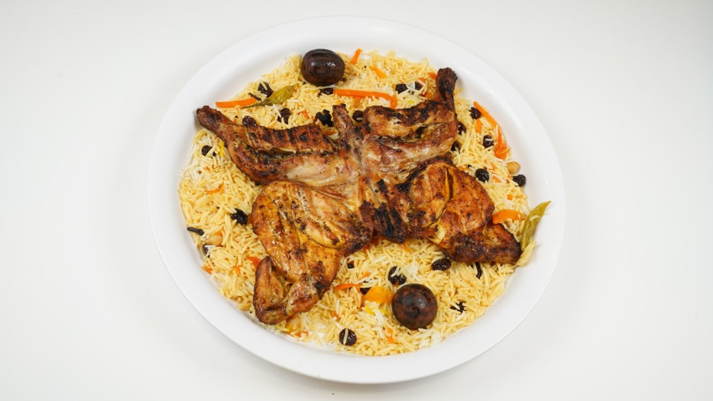 Chicken On Charcoal With Bukhari Rice