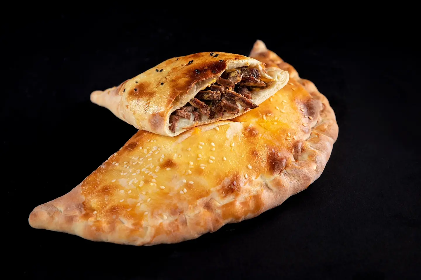كالزون اللحم