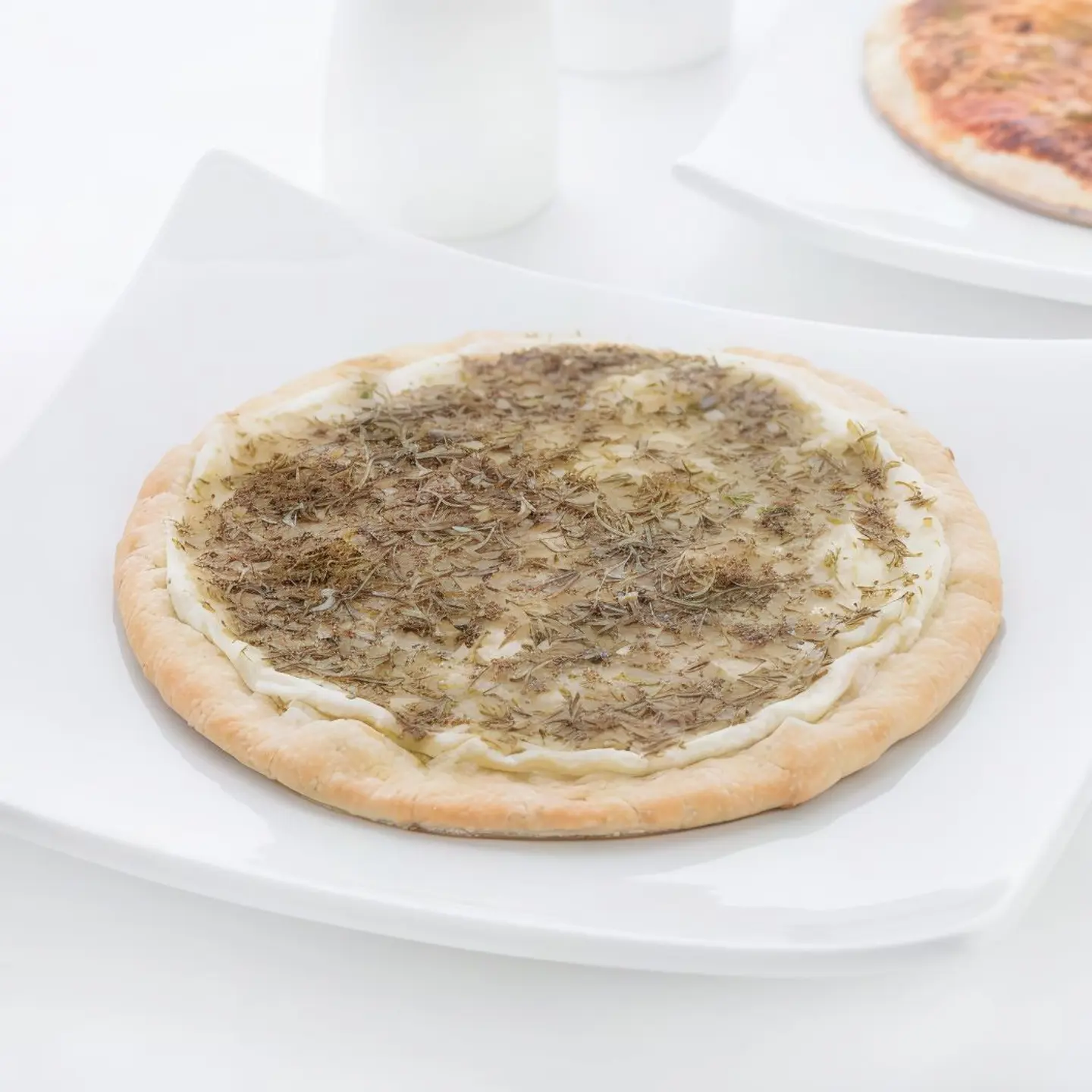 فطيرة لبنة بالزعتر