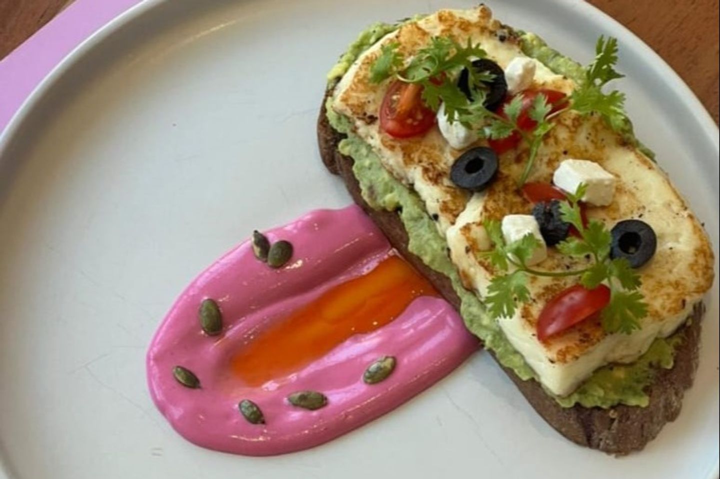 Halloumi Avo