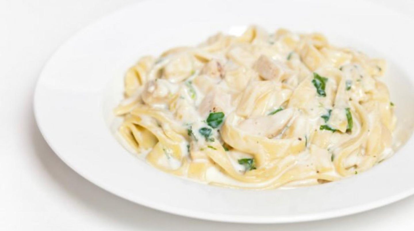 Chicken Pasta With Cream