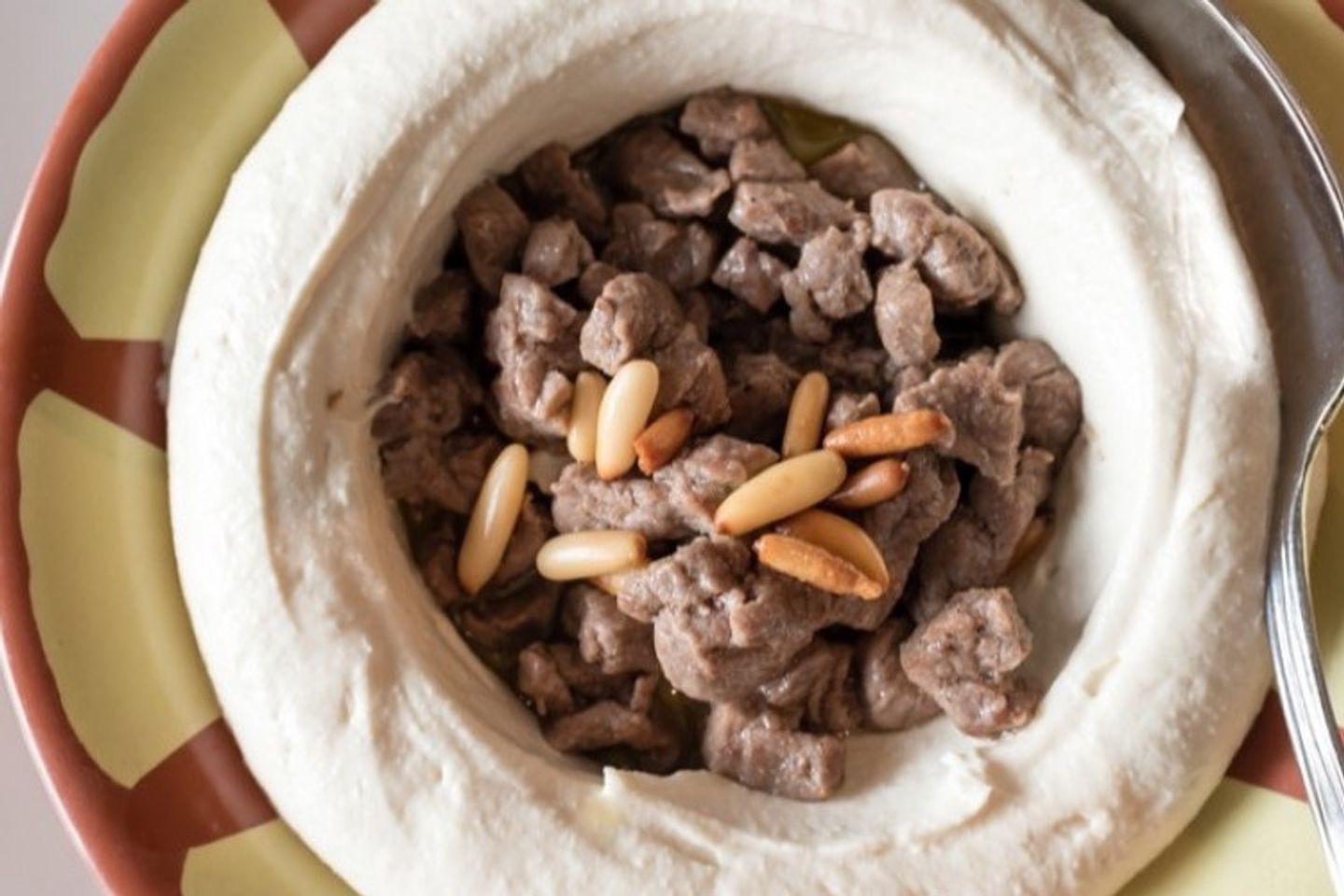 Hummus With Beef