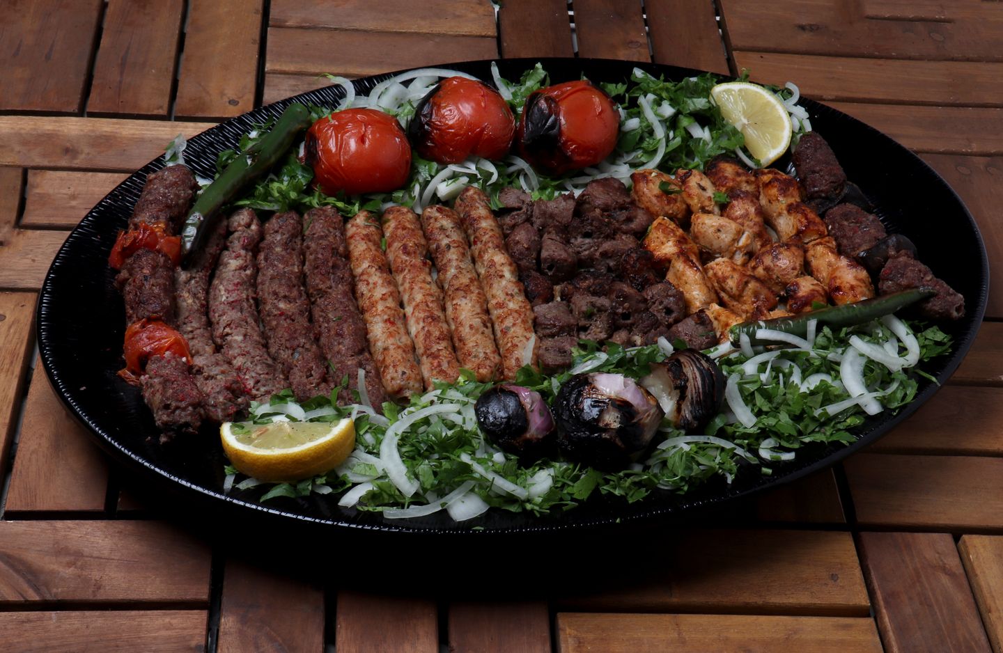 طبق عنكاوا العائلي