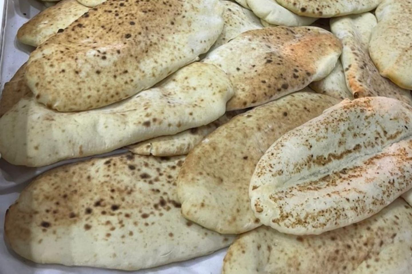 ربطة خبز عراقي 4 حبات