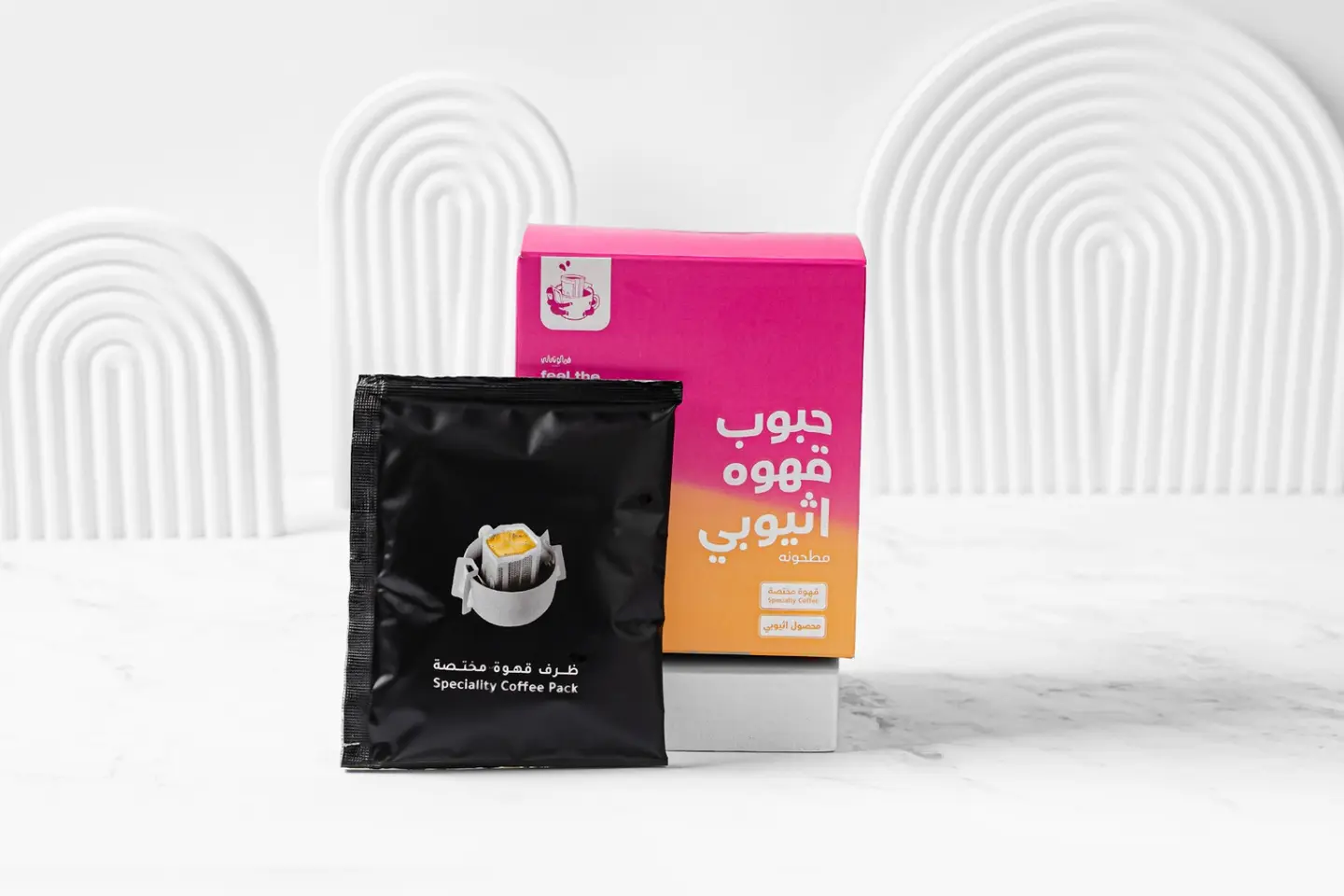 علبة قهوة مقطرة