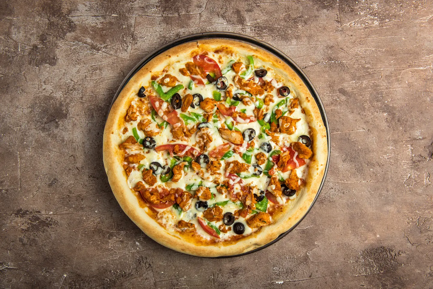 Pieces Of Chicken Pizza