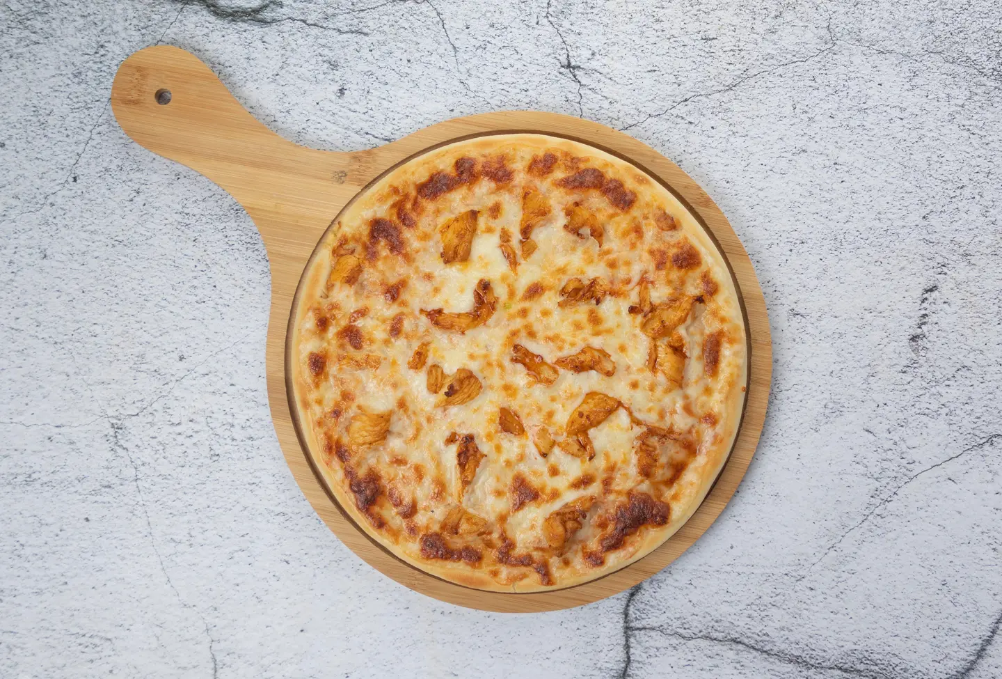 بيتزا قطع دجاج كبير