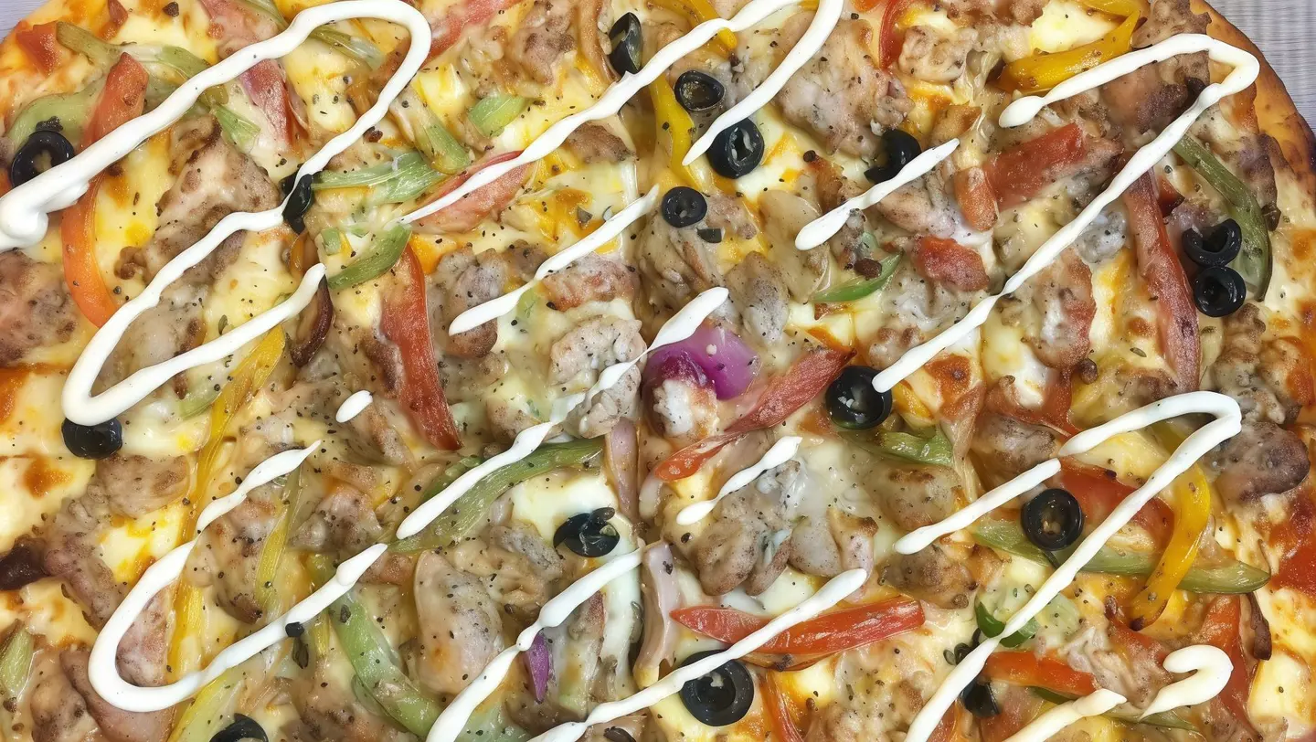 بيتزا شاورما دجاج كبير