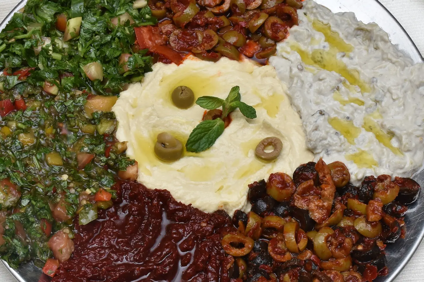 Mix Arabic Salad