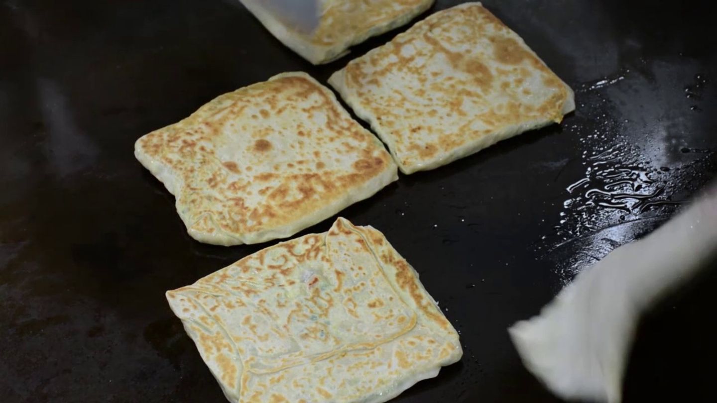 مطبق حلو بالقشطة
