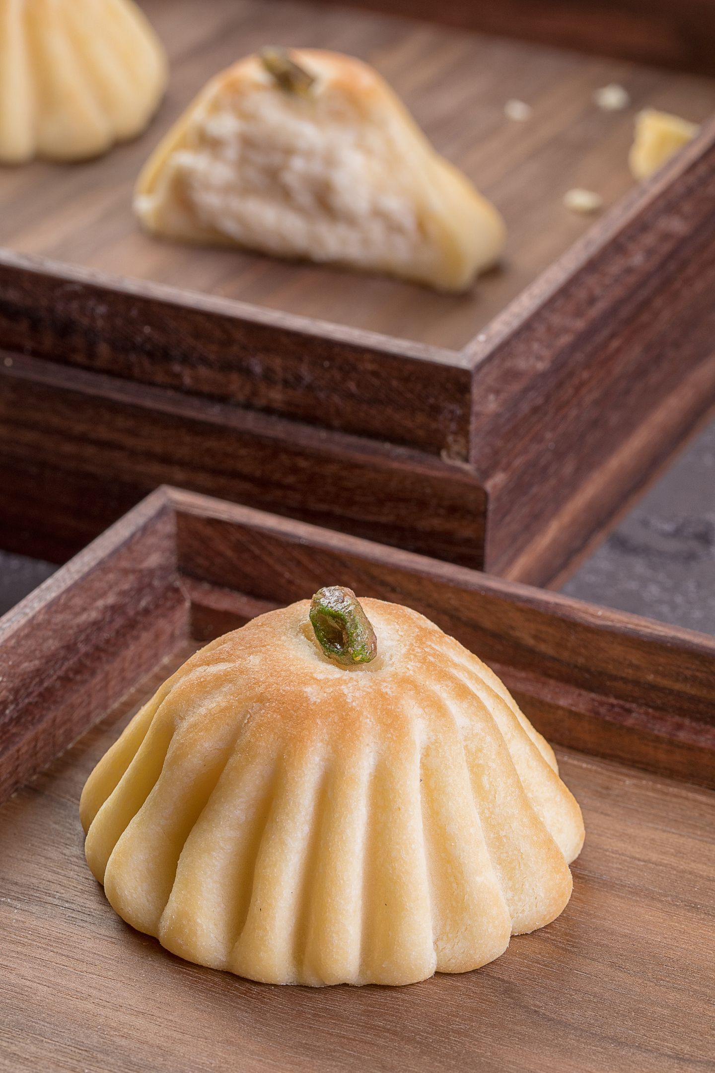 Ghraiba With Cream Piece
