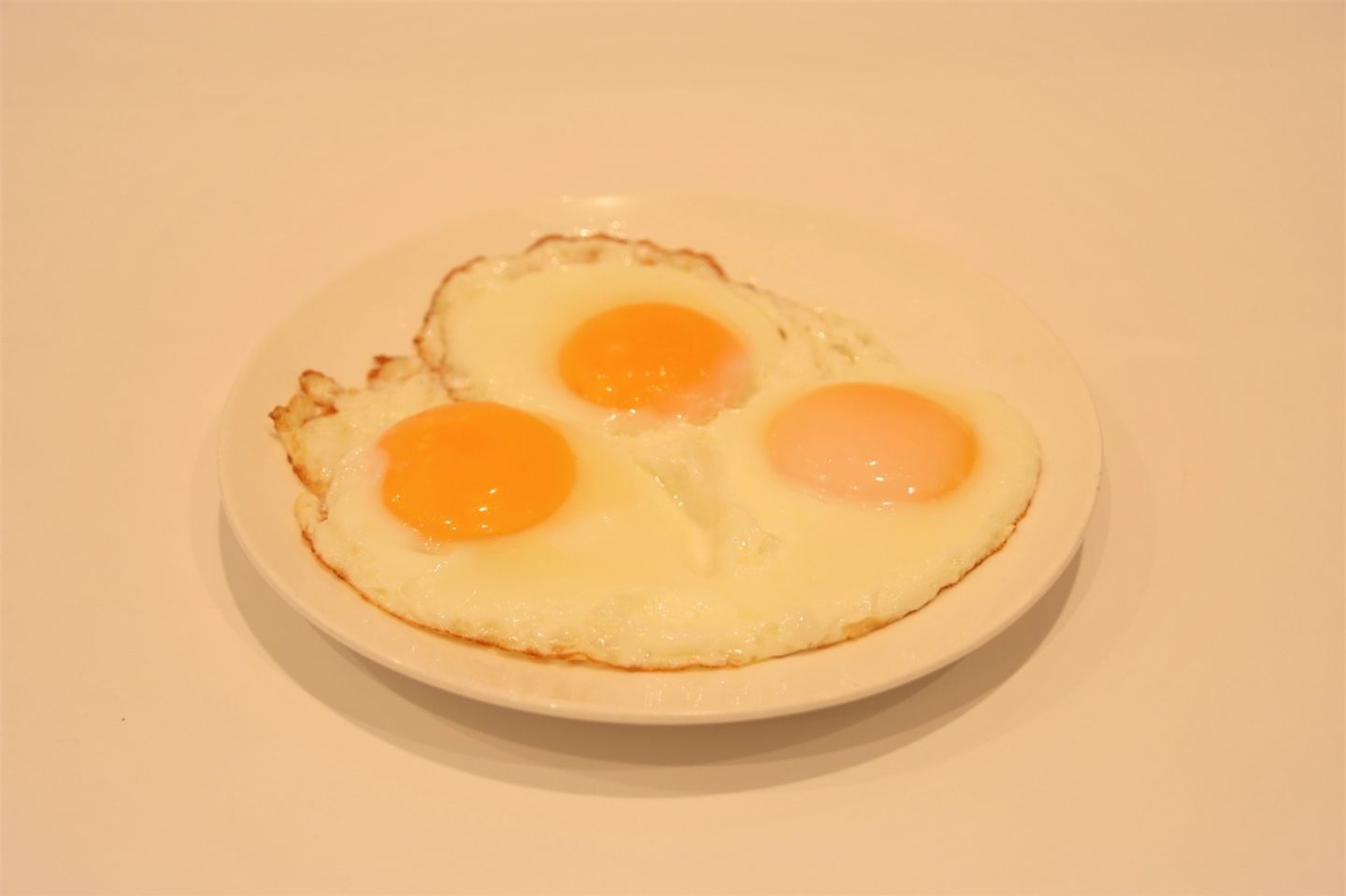 صحن بيض عيون