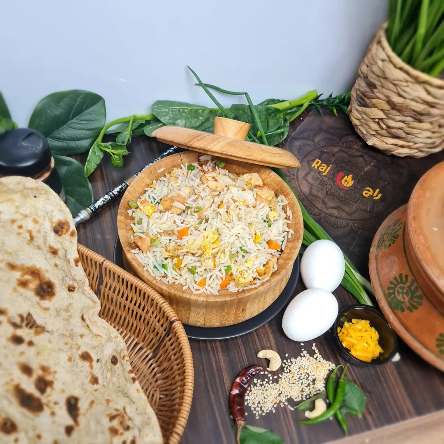 أرز مقلي مع دجاج