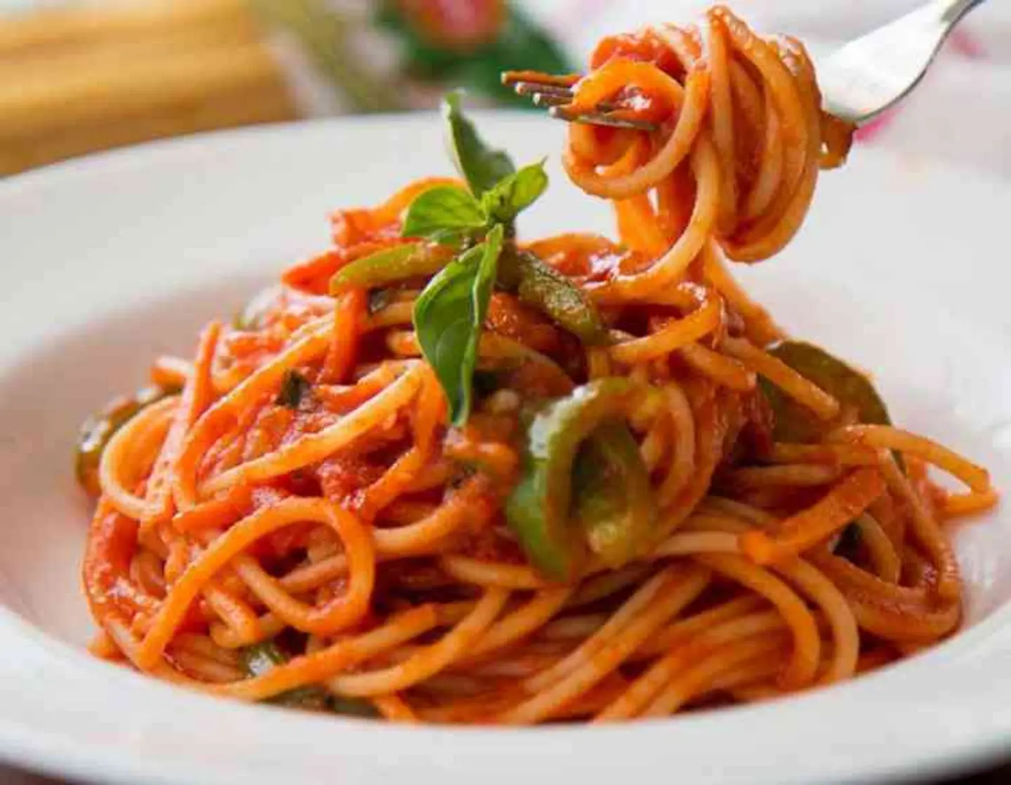 سباغيتي سادة