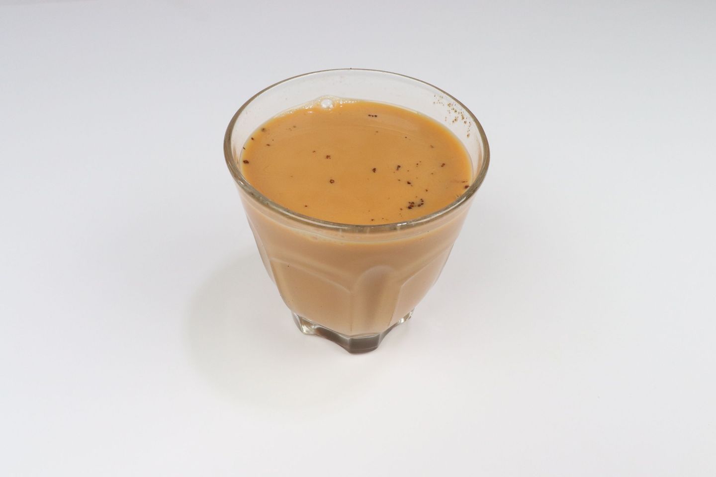 شاي حليب عدني