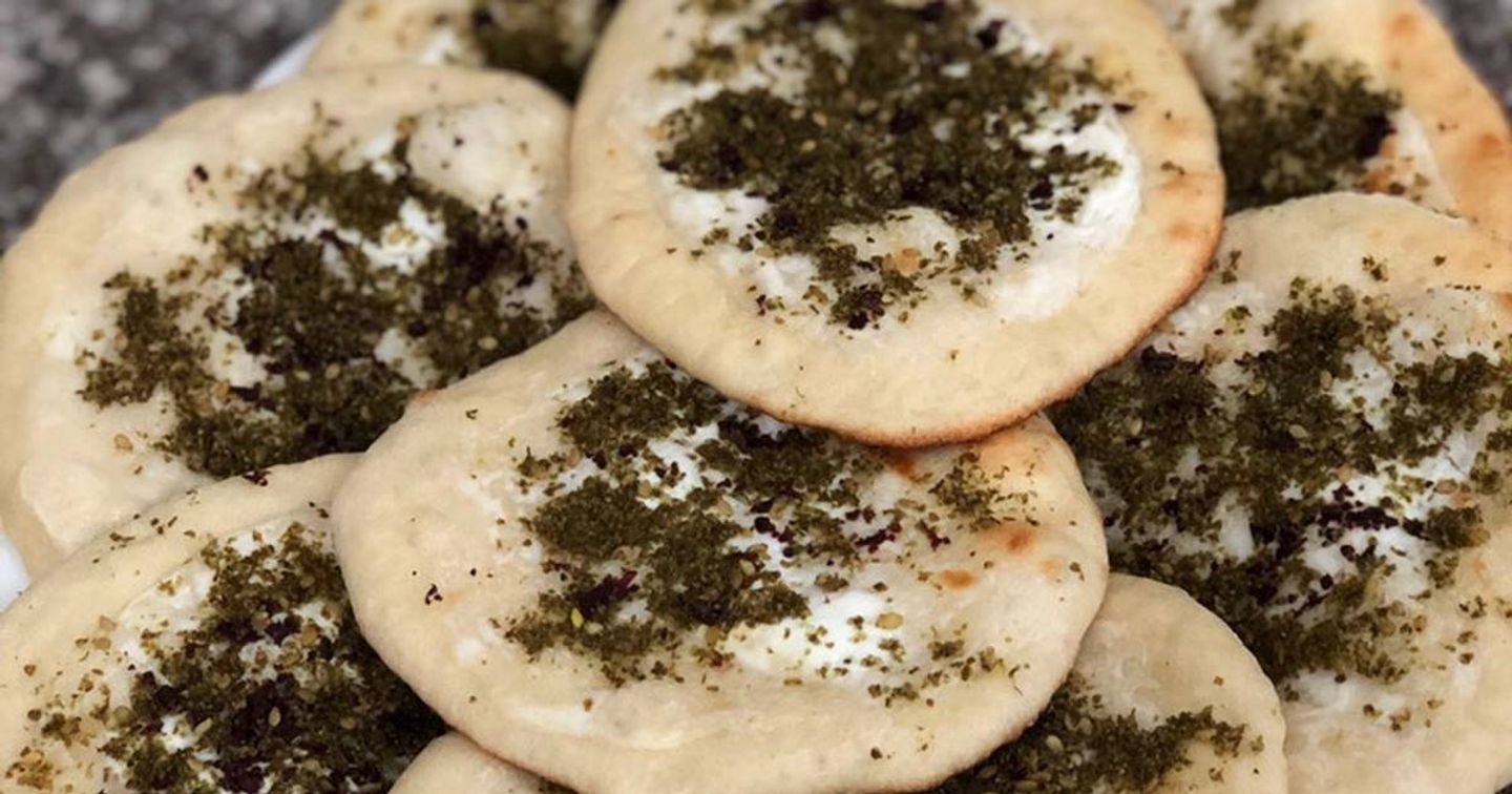 لبنة بالزعتر