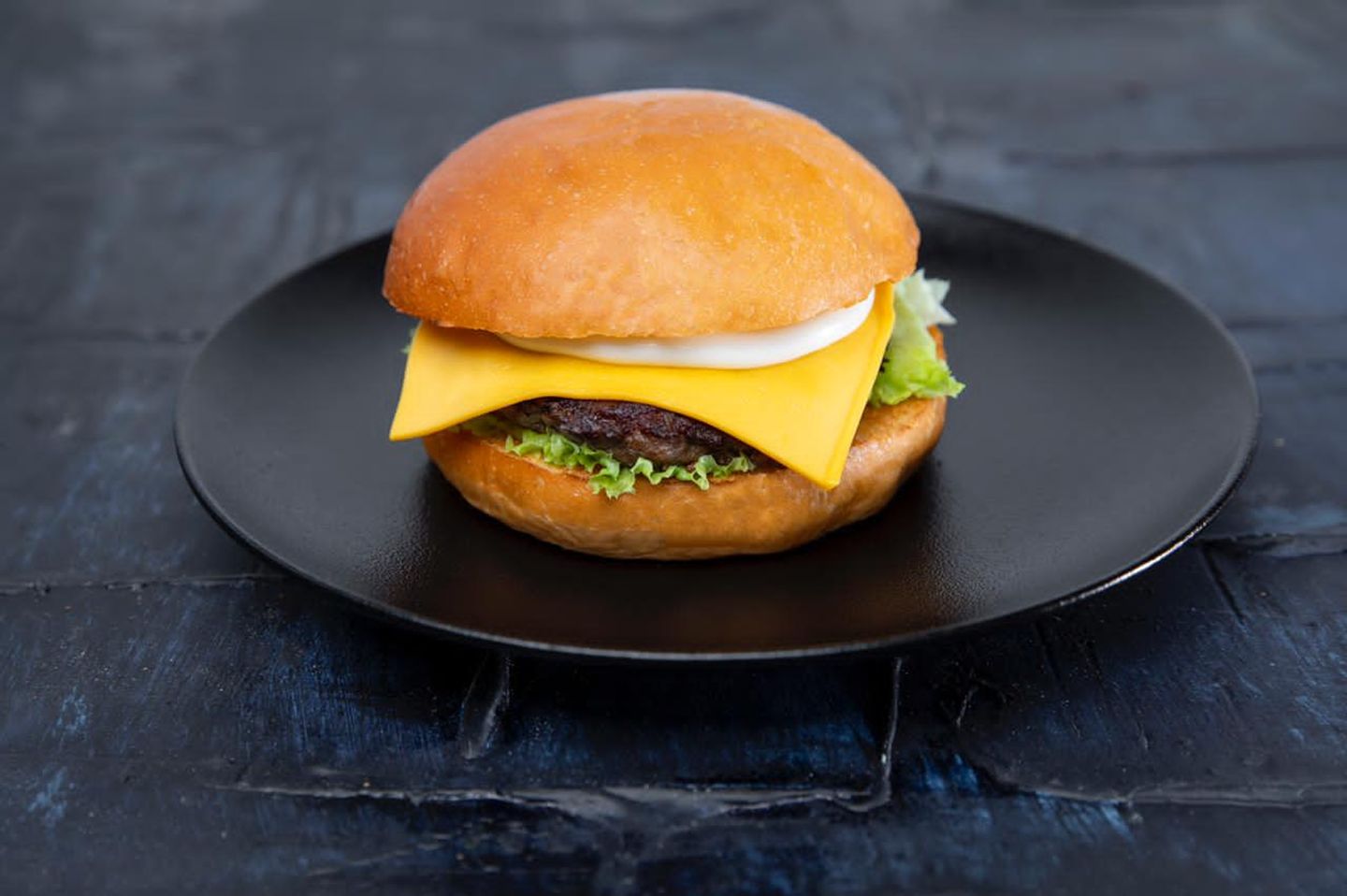 Angus Beef Burger With Baked Potatoes