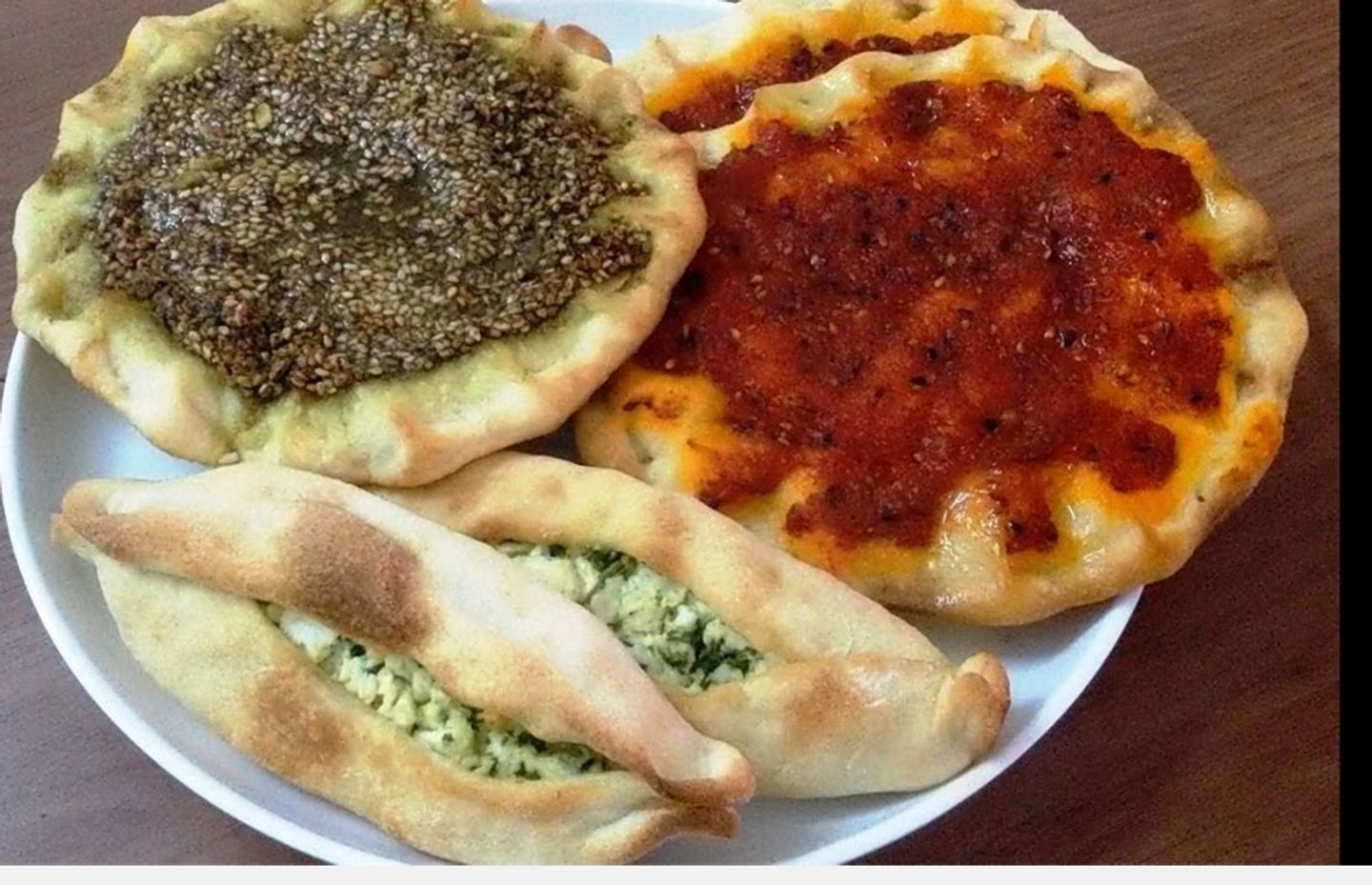 طبق فطائر مشكل
