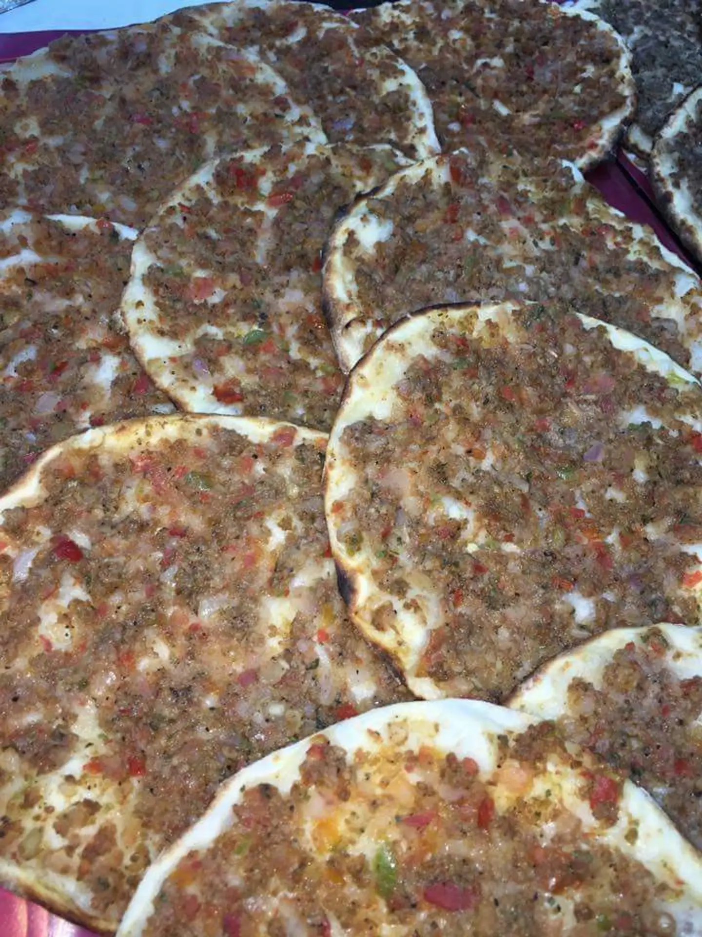 لحم بالعجين - نفر لحم بعجين